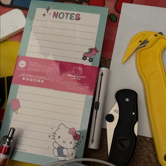 Hello Kitty Accessories - Picture 6 of 8